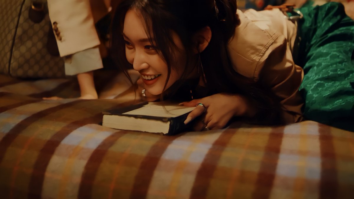 chunghafilms's tweet photo. #김청하 #청하 #kimchungha #chungha #chunghafilms @CHUNGHA_MNHent https://t.co/p4gJrt2rOS