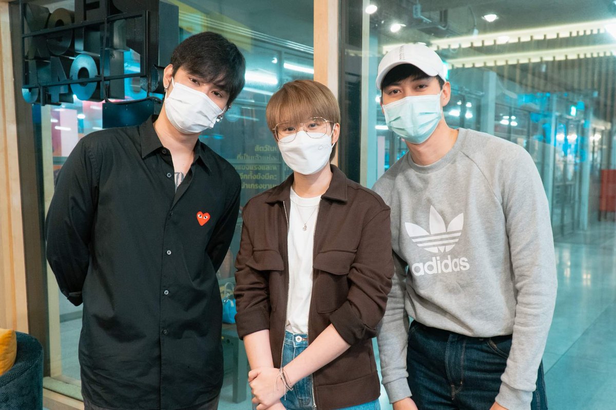 ninew_storyy's tweet photo. #FLEXTALK | #NINEW &amp; #DoubleBam 
สามารถขอเพลง “ทำไมไม่ใช้เวลา(มาใช้ฉันทำไม)” ของ NINEW  และ “จะไม่กลับมาใช่ไหม” ของ DoubleBam ได้ที่ #Flex1045 และ FlexConnect

#ninewsupalerk #ninewpynt #ทำไมไม่ใช้เวลามาใช้ฉันทำไม #DoubleBam #จะไม่กลับมาใช่ไหม #a_r_c_h #ton_arch https://t.co/5UpK0W7Zu3