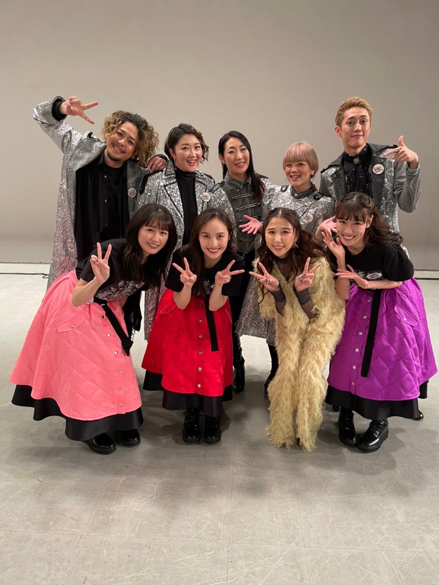 SEVEN_VOJA's tweet photo. 【しおこうじ玉井詩織×坂崎幸之助のお台場フォーク村NEXT】
#ももいろクローバーZ のみなさんと✨
お会いするといつも笑顔で沢山話しかけてくれます✨❤️
ありがとうございました❗️
#teamdiamondfour
#ももクロ
#フォーク村
#vojatension https://t.co/MzcmkbOOl1