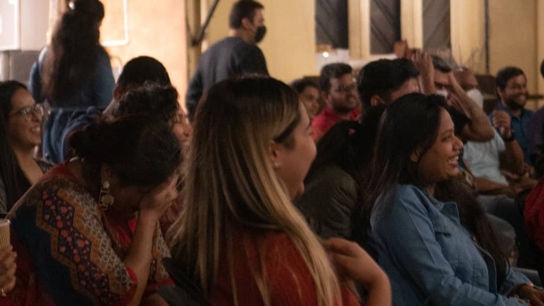 knottycommander's tweet photo. Glimpses of the gig the other night at Bangalore. Thank you so very much for coming by and supporting comedy. ๐
#bangalore #comedyshow #standupcomedy #standupcomedian #knottycommander https://t.co/Gl4AgUSaNk