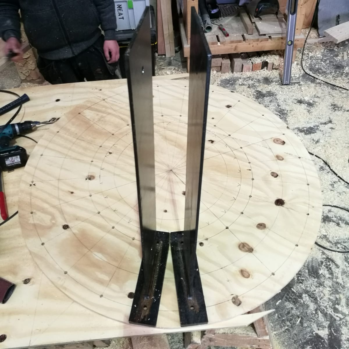 BucklandTimber's tweet photo. 5 years ago we were making quite an intricate structure for @pret Heathrow. Some serious curves there!

#glulamstructure #glulamconstruction #glulambuild #glulamtimber #glulambeams #timber https://t.co/40yhzW2beY
