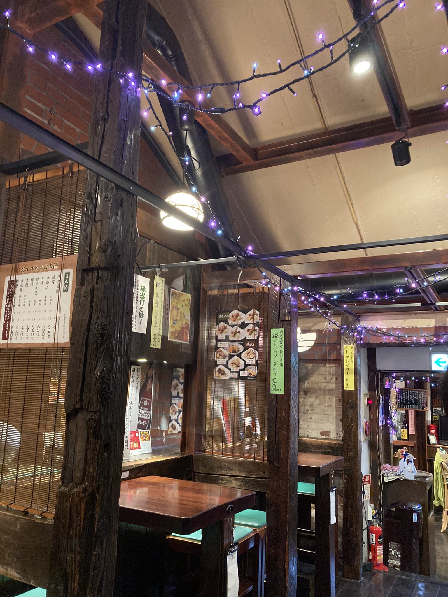 本格焼酎の店 金魚 12月ももう15日 あと10日でクリスマスですね 金魚の店内もクリスマス仕様に 本格焼酎の店金魚 御徒町 上野 美味しい焼酎 美味しい日本酒 美味しい料理 クリスマスディナー クリスマス T Co Jguk2zbepr Twitter