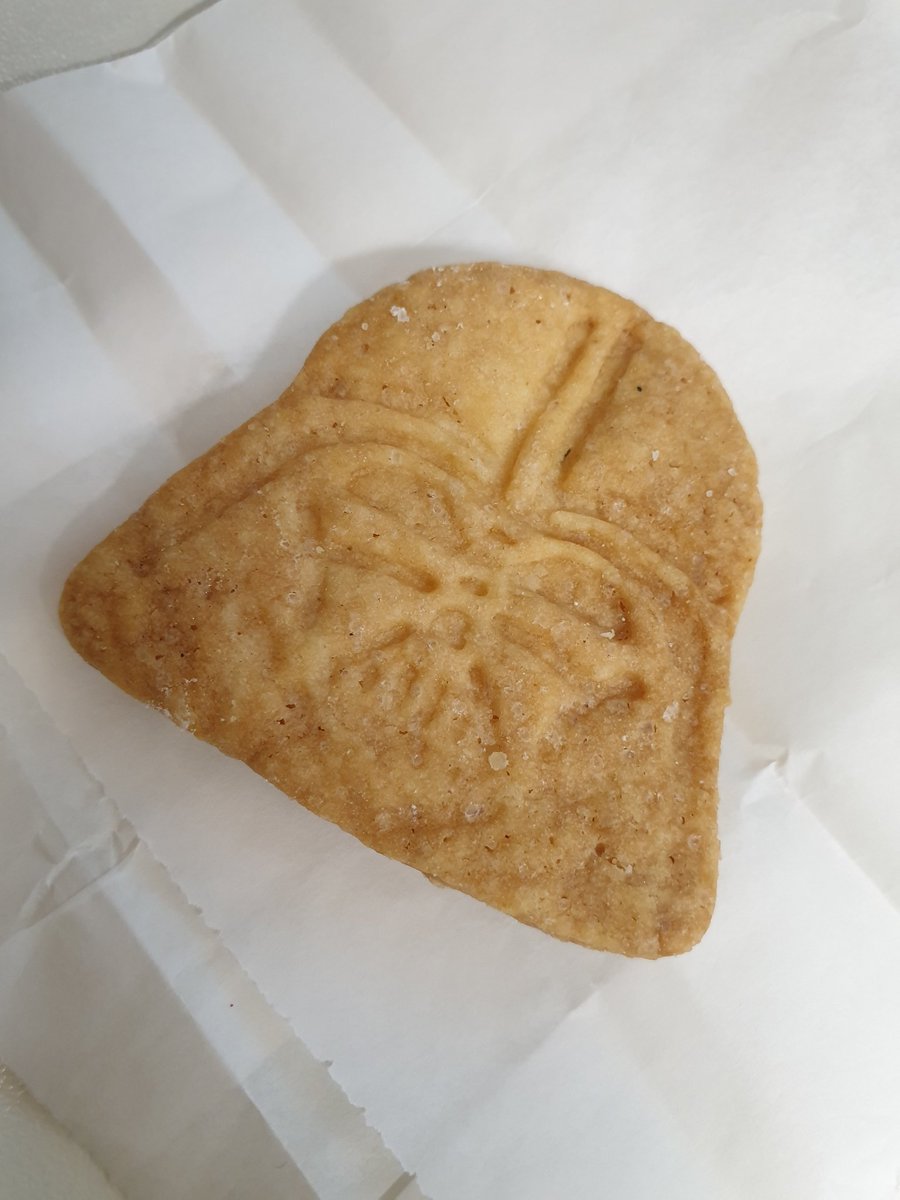 Vielen Dank für die leckeren Kekse an <a href="/elpeterico/">Peter Bernardi</a> 😋
Interessante Form!