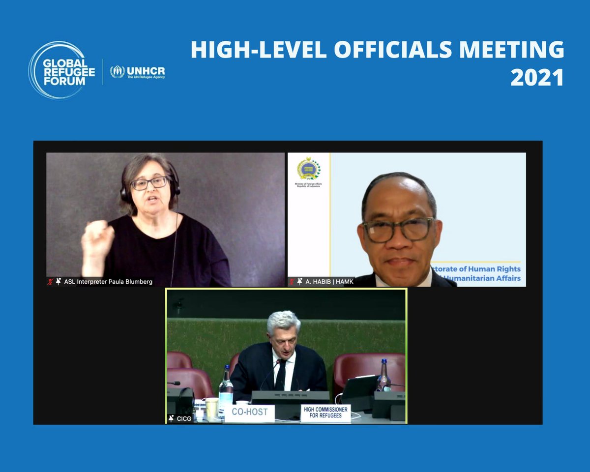 HAMK_Kemlu's tweet photo. Halo #SahabatKemlu, pd sidang High-Level Officials Meeting Global Compact on Refugees (14/12), @HabibieGVA menyampaikan:
➡️ capaian atas komitmen Indonesia dlm penanganan pengungsi dari luar negeri, berlandaskan prinsip kemanusiaan, dan
➡️ way forward dlm isu pengungsi global. https://t.co/vqlJAzF55r