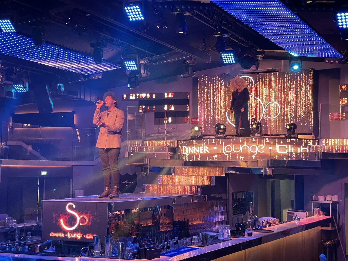 GroupeDIGIT's tweet photo. Vendredi soir, nous avons pu retrouver une grande partie de la Team DIGIT au So Club à Rouen #sorouen 🎉🥂
https://t.co/hHQzLNMaAI
#digitnormandie #digitparis #normandie #paris #idf #job #team #informatique #it #makeworkfun #code #developpeur https://t.co/ec8alWFF44