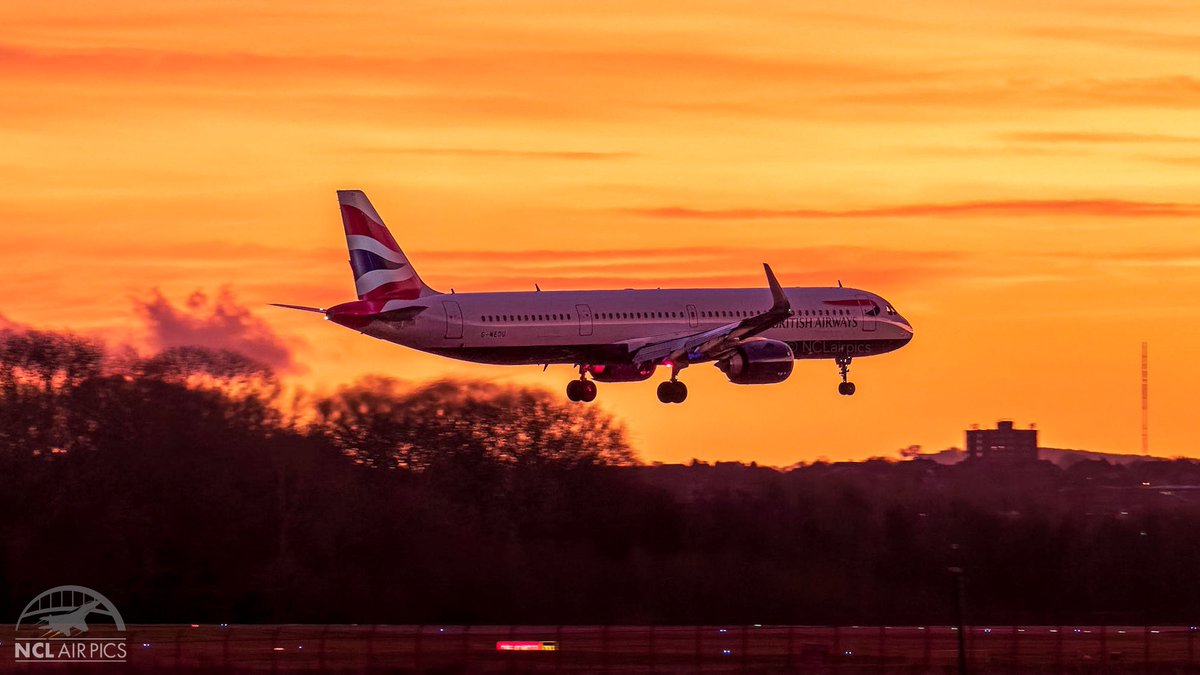 NCLairpics's tweet photo. A few shots of the @British_Airways @AirbusintheUK A321neo G-NEOU on final approach to @NCLairport with the beautiful afternoon sunset creating a breathtaking range of magenta, orange and pink tones for the backdrop. #Aviation #Sunset #Weather #Newcastle https://t.co/p1ScMCDOzG