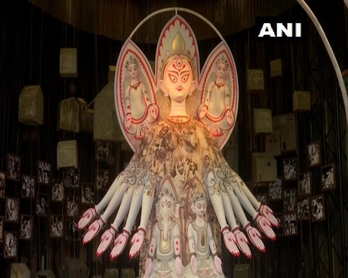 ANI's tweet photo. Durga Puja in West Bengal has been inscribed on the UNESCO's 'Intangible Heritage list'

(file photos) https://t.co/N9XiK51fUg