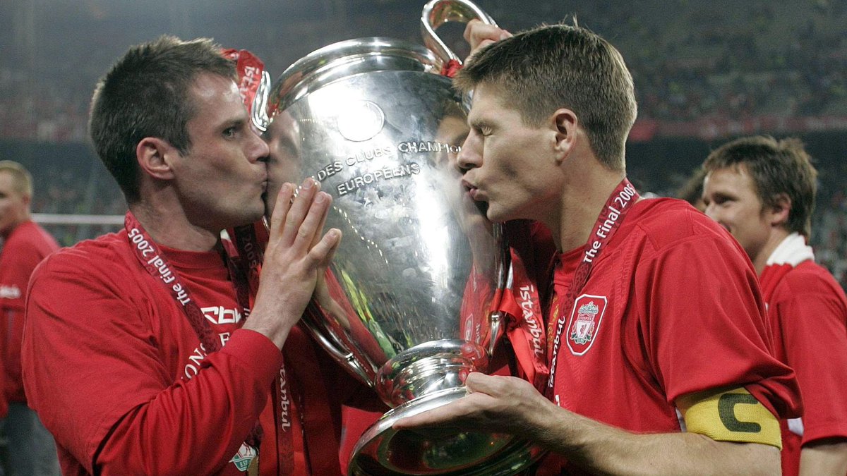 Two Scousers put the lips on Ol' Big Ears and European Cup Number 5 begins to float from the River Bosphorus all the way to the River Mersey. @Gerrard8FanPage @Carra23 @angiesliverpool #ChampionsLeague  #Liverpool #Istanbul #Turkey ❤️❤️