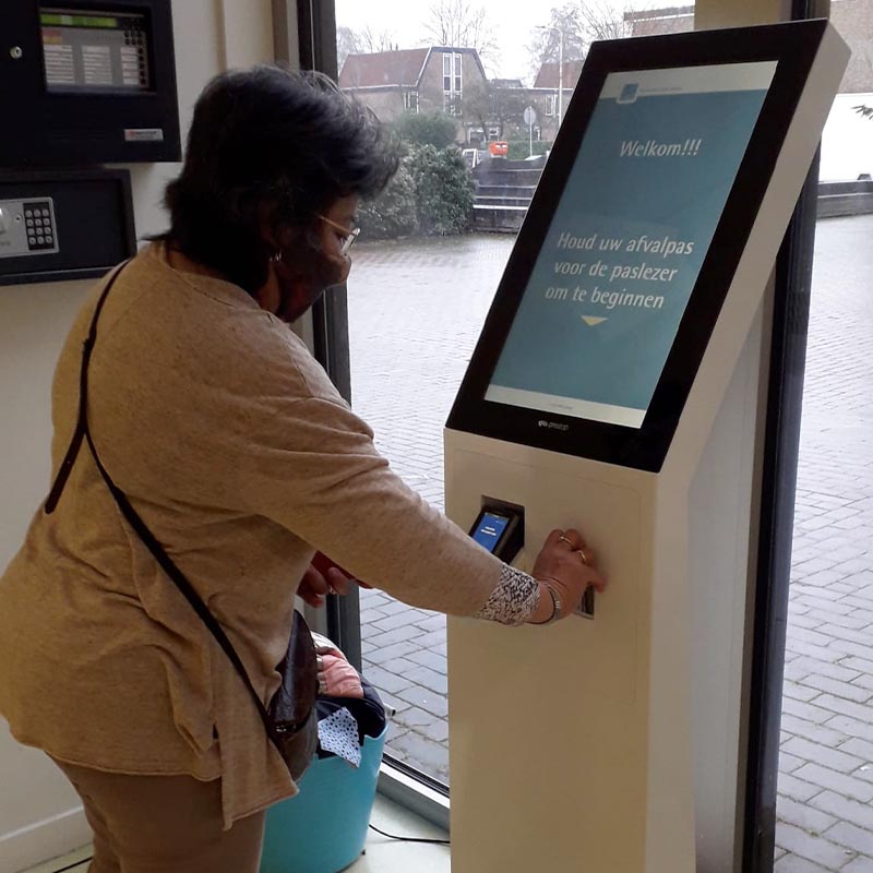 Prestop interactive high-end touch solutions tweet media