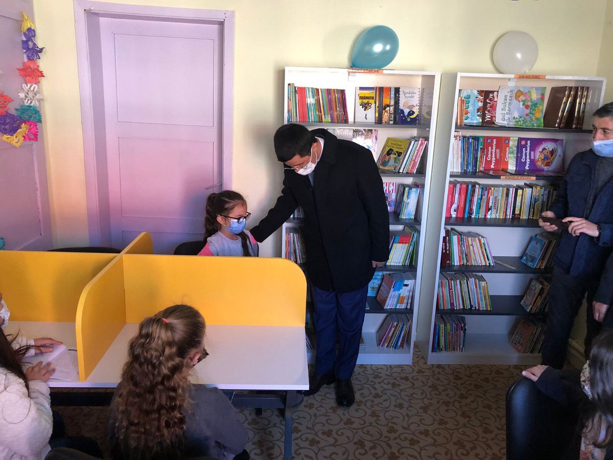 koprukoymem's tweet photo. İlçemiz Çobandede İlkokulu'nda zenginleştirilmiş Kütüphane Açılışı, Kaymakamımız Sayın Fatih UZUN ve İlçe Milli Eğitim Müdürümüz Sayın Latif BAĞAÇLI tarafından açıldı.
@Erzurum_Mem
@latifbagacli
@omer25guney
@agdag_musa https://t.co/MVMWCZM4Z7
