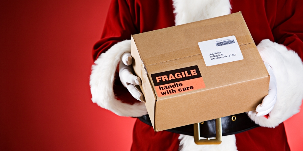 acObj_fr's tweet photo. 🎁 NOËL 2021🎁

⌛️ Commandez jusqu'au lundi 20 décembre sur https://t.co/Uy9Po1Yobi pour recevoir le colis à temps! #noel2021 

🚚 Les services Colissimo et Chronopost sont disponibles ! ➡️ https://t.co/K0Tae8dpp9

🎁 Et un cadeau offert pour chaque commande! https://t.co/oXv7KYAwnG