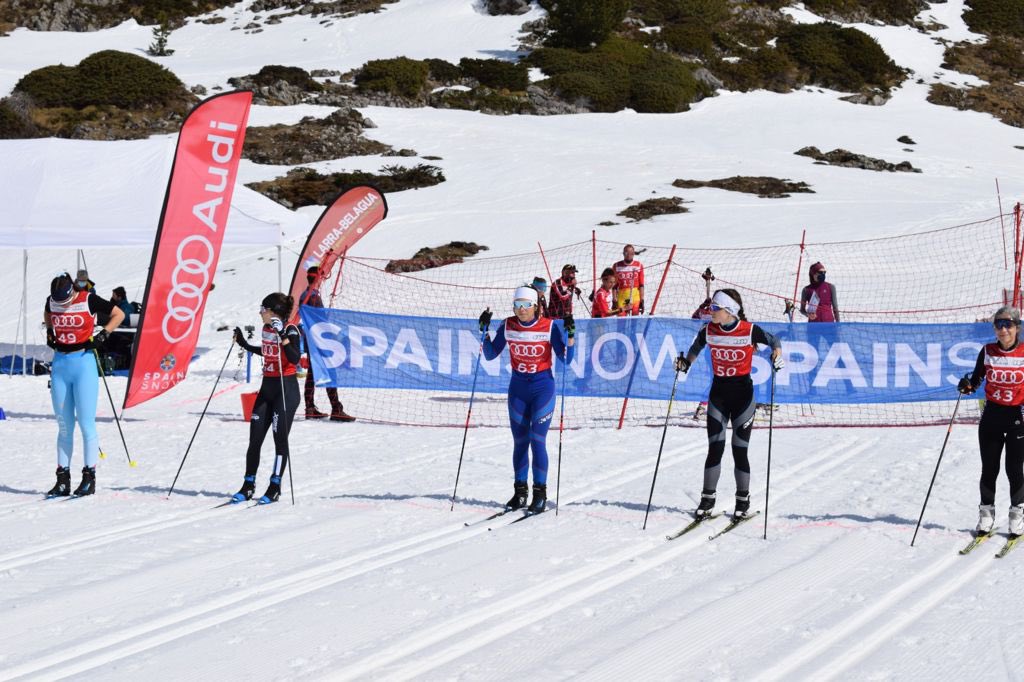 EEEsquí tweet media