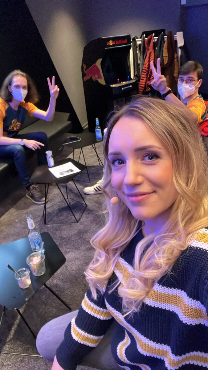 Heute kein Stream auf meinem Kanal, dafür auf dem Kanal der <a href="/VBRB_Gaming/">VBRB_Gaming</a> ☺️ 
ab 14 Uhr 
📹twich.tv/vr_esports1 📹
(Anzeige unbezahlt ☺️)