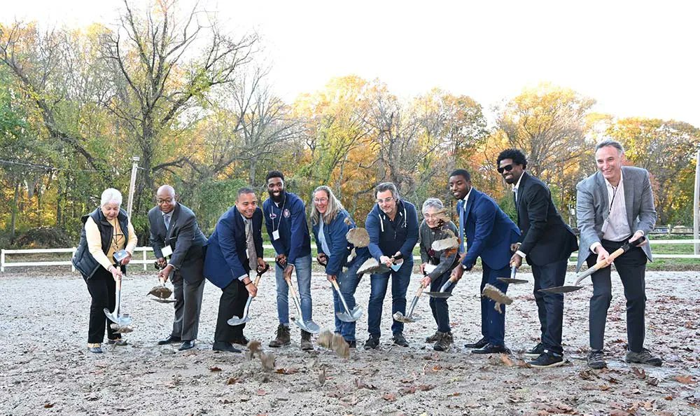 eastcoasteques's tweet photo. It's all good news as Work to Ride breaks ground on a new $8 million facility that will let kids ride year round. Read more: https://t.co/kJyTJFfzwC
#EastCoastEquest
#worktoride
@WorktoRide1 https://t.co/cOt0KpUM6e