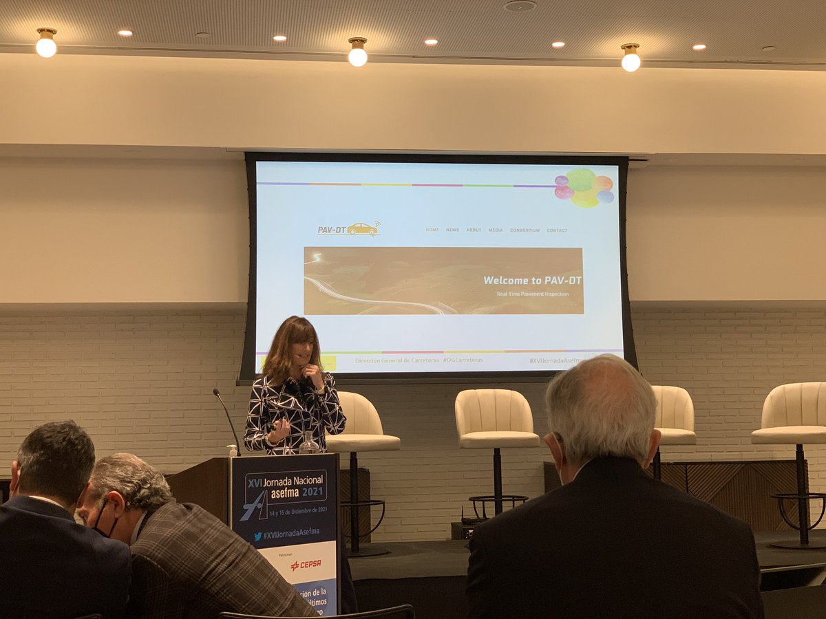 Dª Charo Cornejo (<a href="/chcarribas/">Charo Cornejo</a>) menciona en la clausura el proyecto <a href="/PAV_DT/">PAV-DT</a> de <a href="/becsa_/">BECSA</a>: “Me parece muy importante tener datos actualizados de IRI de la carretera para llevar a cabo una conservación preventiva”
#XVIJornadaAsefma