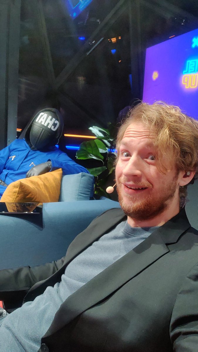 Anzeige

Es geht los! Die #VolksbankenRaiffeisenbanken haben 4 Esports-Projekte mit jeweils 7000€ unterstützt und nach Wochen der Vorbereitung werfen wir heute einen Blick darauf! Wir starten gleich. Moderiert von <a href="/Sissorstream/">Sissor 🐱🐱🦊</a> und meiner Wenigkeit! twitch.tv/vr_esports1