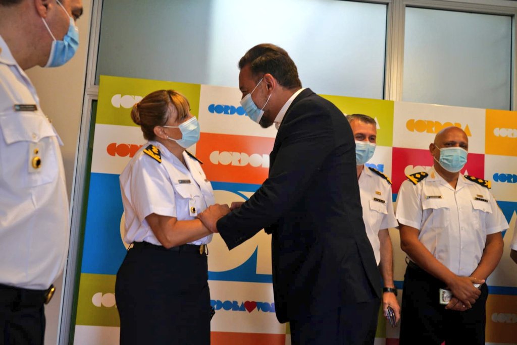 miguelsiciliano's tweet photo. En representación de @MuniCba, acompañamos al Ministro de Seguridad y a la Jefa de Policía de @gobdecordoba y a l@s egresad@s de la Escuela de Policía Gral San Martín de la promoción LXVIII. Es un gusto poder acompañar a quienes a partir de hoy son Policías en nuestra provincia. https://t.co/fgRl4Urxsv