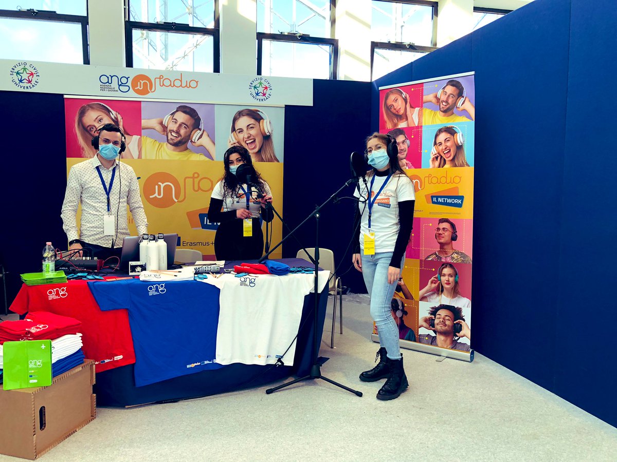 AgenziaGioventu's tweet photo. Oggi con #Anginradio raccontiamo le storie dei ragazzi e delle ragazze del #serviziocivileuniversale per la giornata nazionale del Servizio Civile @pcm_giovani_scu #Giovani https://t.co/QFNrNYnQPj