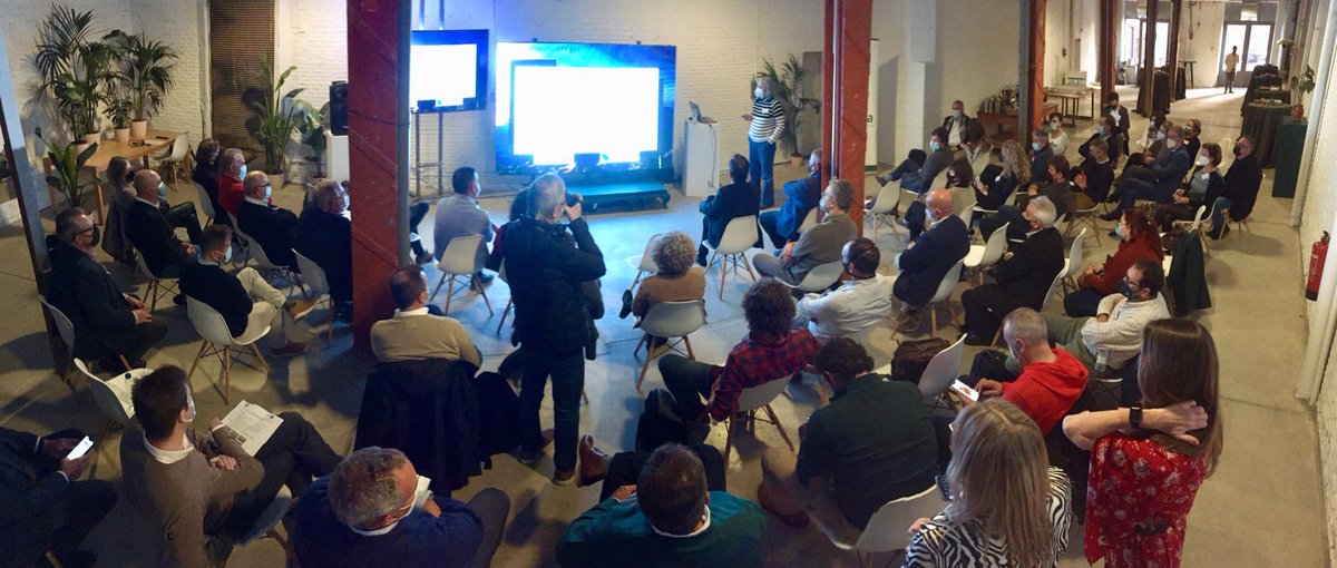 fademur's tweet photo. “Uno de los mayores problemas en el campo español es la brecha de género y no queremos reproducirla en nuestra cooperación internacional”. Hoy, en el encuentro de @Acodea en Madrid, hemos explicado qué hace estos días una de nuestras compañeras como #agripooler en Paraguay https://t.co/RIGVSVVpUW