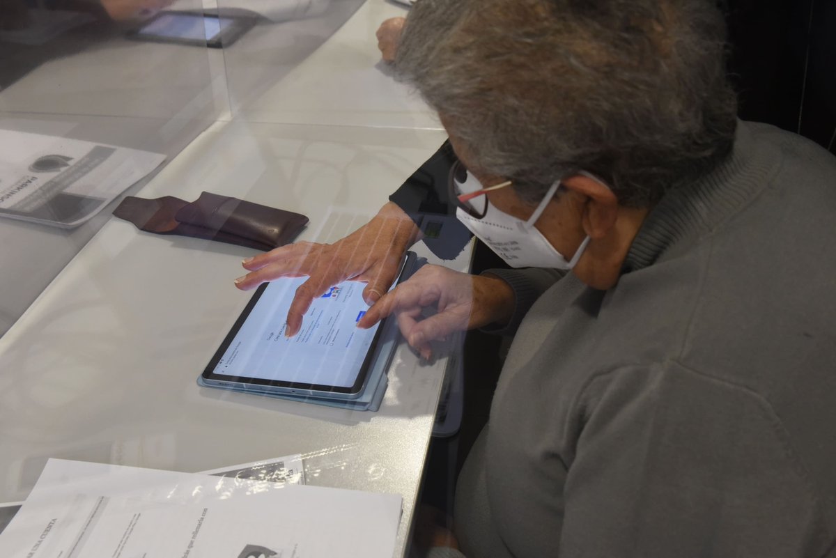 #BienestarSocial #Parkinson | 🧑‍💻<a href="/dipgra/">Diputación de Granada</a> cofinancia un taller de alfabetización digital para personas mayores con parkinson

El objetivo del proyecto, en el que también participa <a href="/parkinsongranad/">Parkinson Granada</a>, es promover su integración en la sociedad.

➡️dipgra.es/amplia-actuali…