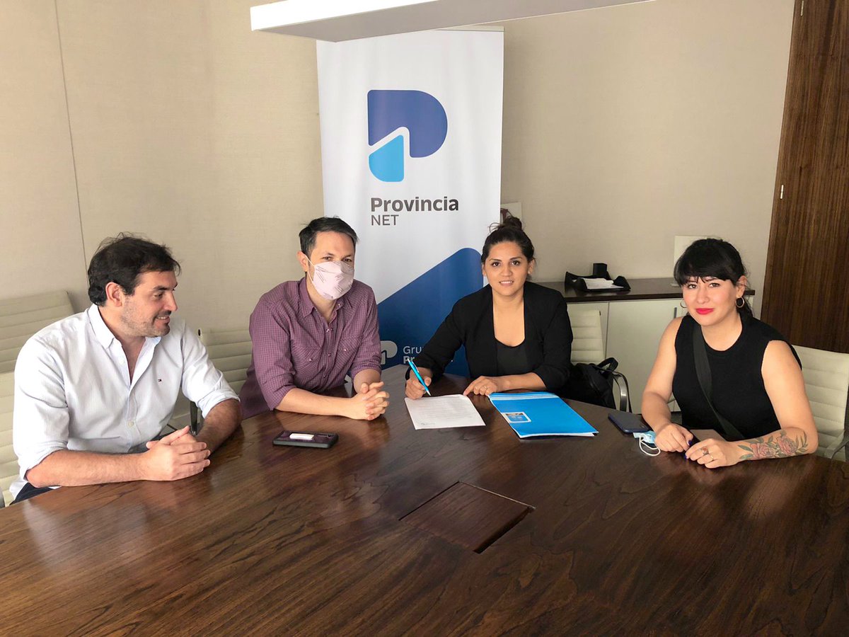 En <a href="/ProvinciaNET/">Provincia NET</a> tenemos Bono de Fin de Año!!! Muchas gracias <a href="/Rociotweet/">Rocio Victoria Rios</a> <a href="/CarlosPerezSEC/">Carlos Pérez</a> <a href="/Cavalieri_SEC/">Armando Cavalieri</a> por apoyar siempre nuestros pedidos para nuestros/as compañeros/as!!! Gracias por estar siempre presentes 💙✨

#SoyAzul #SoySEC