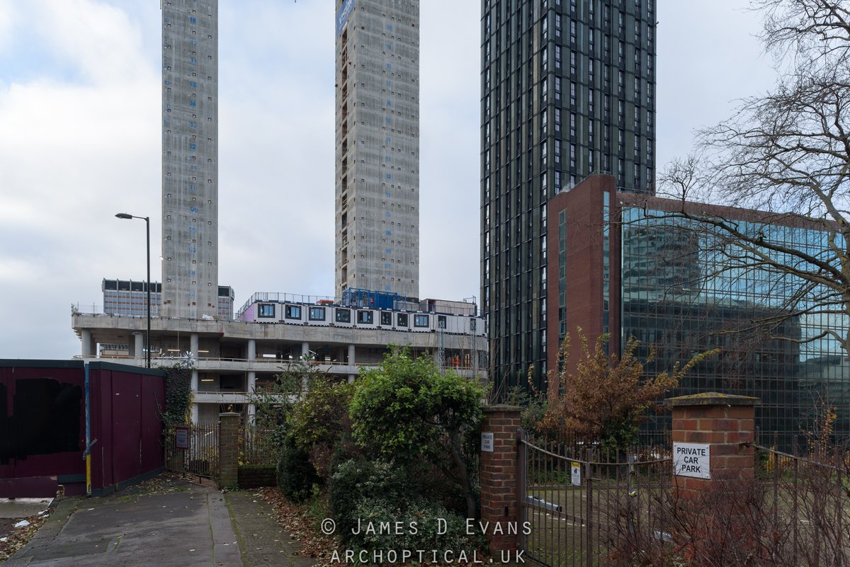 archoptical's tweet photo. College Road, Croydon. https://t.co/9V7Pm6tHcl #collegroad #croydon #modularconstruction #modular #construction #tideconstruction #visionmodularsystems #architecture #photography https://t.co/inVNtsm24w