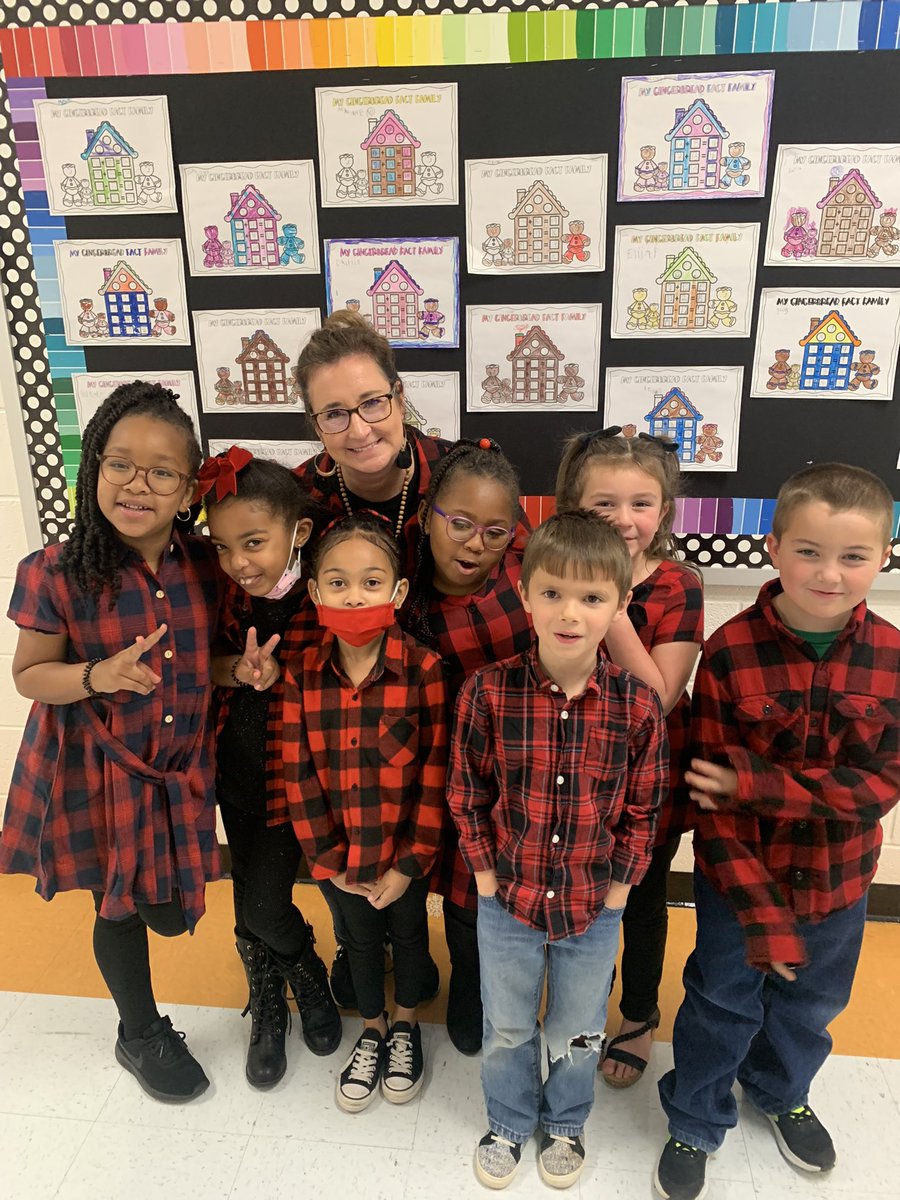 MsCampbellRCE's tweet photo. We were Mad about Plaid yesterday!
#RCE2021Christmas @RCE_HCS https://t.co/8iRe1SqY3l
