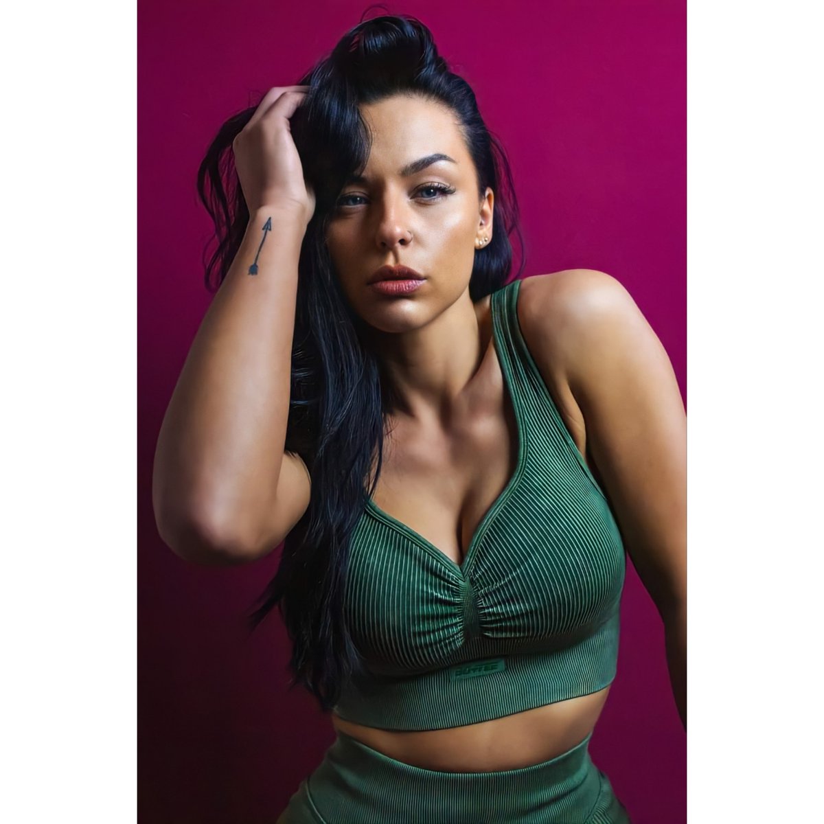 atticusxmedia's tweet image. Model: Siobhan Wilson