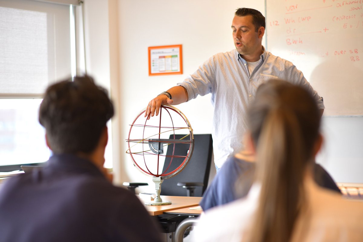 EUSDR's tweet image. Financed by 
@EUErasmusPlus
, COMPETING Project contributes to solving the shortage of qualified personnel &amp;amp; harmonized education standards for IWT sector in the #DanubeRegion. 
Find more: navigation.danube-region.eu/competence-bas… and here: iwt-competencies.eu 
@UA_EUSDR