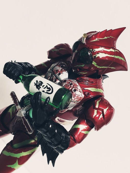 この酒瓶とォ…持ち手がァ…シンデレラフィットしたんだよォ… 