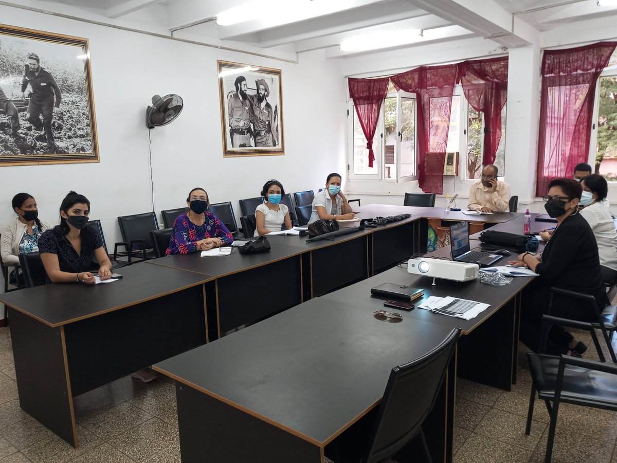 La Facultad de Ciencias Económicas de la <a href="/UniversidadMoa/">Universidad de Moa Dr. Antonio Núñez Jiménez</a> rinde cuenta de los objetivos de trabajo del 2021 y la proyección del 2022 con la máxima dirección de la casa de altos estudios. <a href="/columbie2019/">Angel_Columbie2019</a> <a href="/jsaborido50/">José Ramón Saborido Loidi.</a> <a href="/mibalbin/">María Irene Balbín</a> <a href="/CIPerezRoque/">Cecilia Irene Pérez Roque</a>