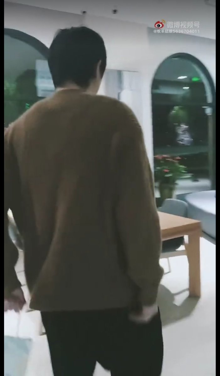 GYobr7Q's tweet photo. 개듬직해 https://t.co/snhgwUPEvj