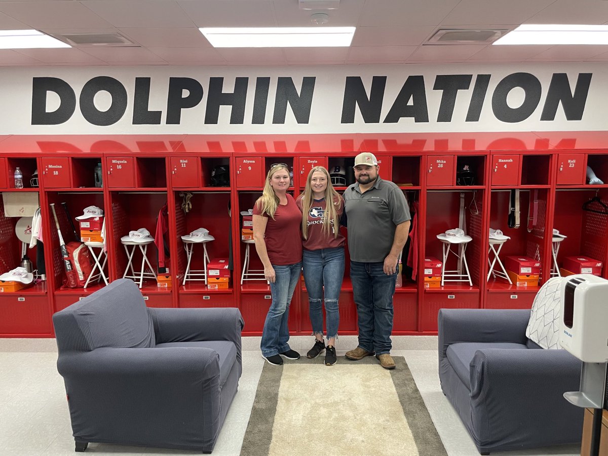 Proud to announce that I will be continuing my education and softball career at Alvin CC!❤️🐬 I wanted to thank my parents, family, all of my coaches, and my friends! This is a huge blessing! So excited! #FinsUp
