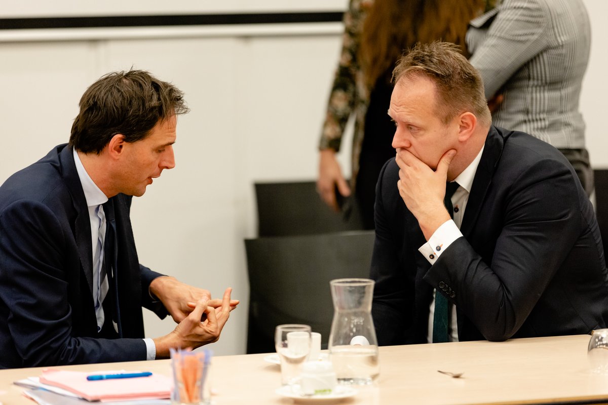 De afgelopen maanden samen met <a href="/WBHoekstra/">Wopke Hoekstra</a> namens het CDA mogen onderhandelen over een nieuw regeerakkoord. Dank ook aan alle CDA-Kamerleden en onze medewerkers. Ik ben trots op het eindresultaat. En nu aan de slag! 

Meer weten? 👉cda.nl/akkoord