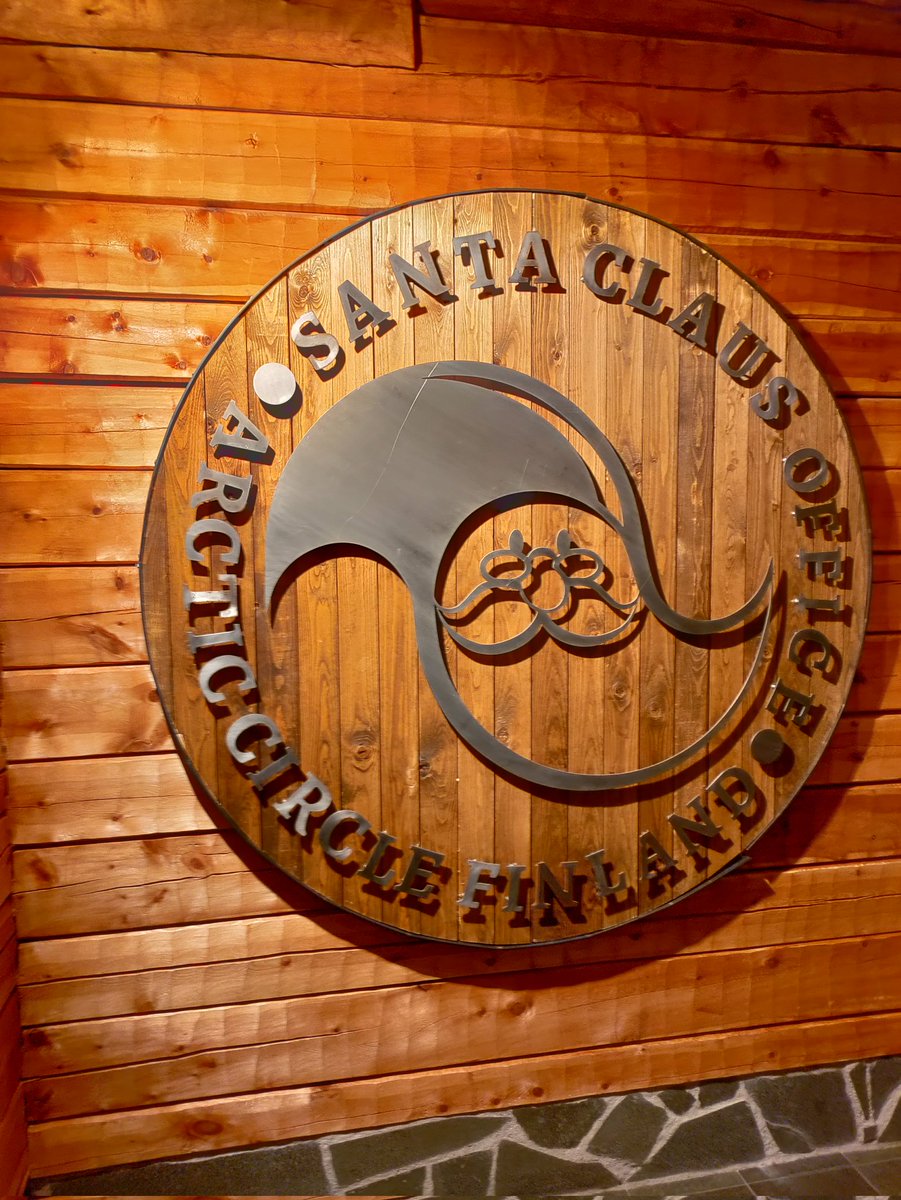 Ich habe gerade mit dem Weihnachtsmann gesprochen. Weihnachten in 9 Tagen kann stattfinden. Er freut sich auf Euch. 🎅