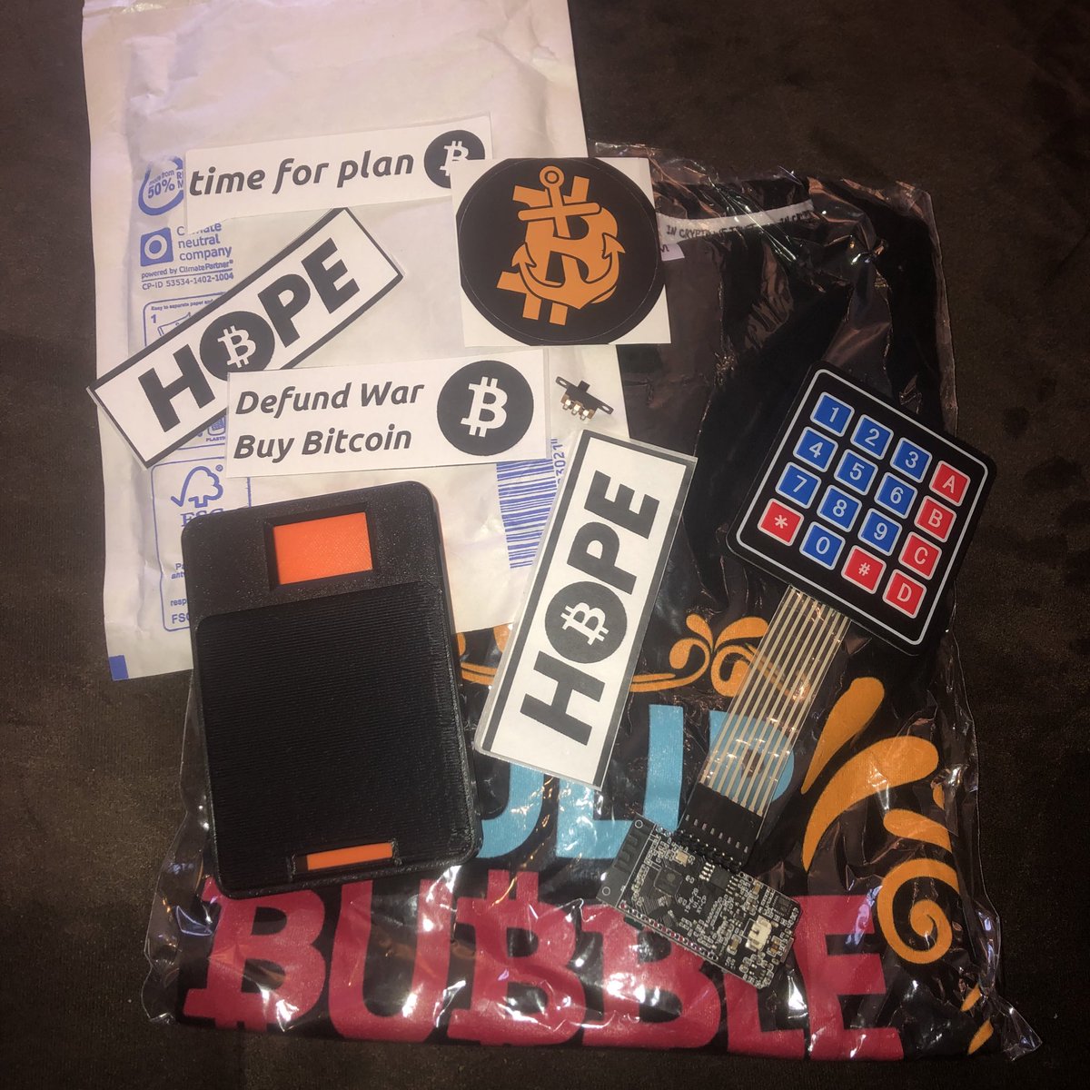 JosiasCarbon's tweet image. Time to get building! 👷🏾‍♂️🔩🧡 Let’s hope we’re not in a bubble! 👀😳🤣
h/t @anchorhodl &amp;amp; @arcbtc 🎩👏🏾
#TimeForPlanB #BitcoinIsHope #Bitcoin