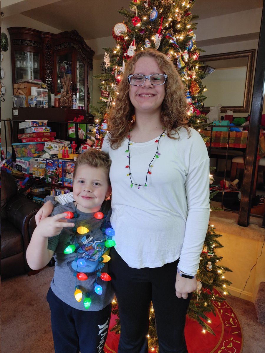 Liz Pierce tweet media