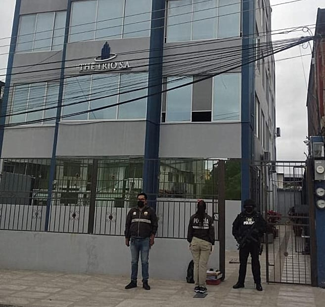 FiscaliaEcuador's tweet photo. En este caso se investiga el presunto cometimiento del delito de lavado de activos, debido al ingreso de dinero al sistema financiero ecuatoriano, que sería producto de un presunto hurto mayor al sistema de salud Medicaid de #EstadosUnidos. #FiscalíaContraElDelito https://t.co/2zTl1S35dw