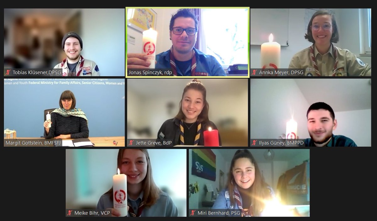 Unsere letzte (digitale) Station war das @BMFSFJ. Wir freuen uns besonders über diesen Besuch und danken, dass das #friedenslicht2021 auch dieses Jahr dort leuchtet.