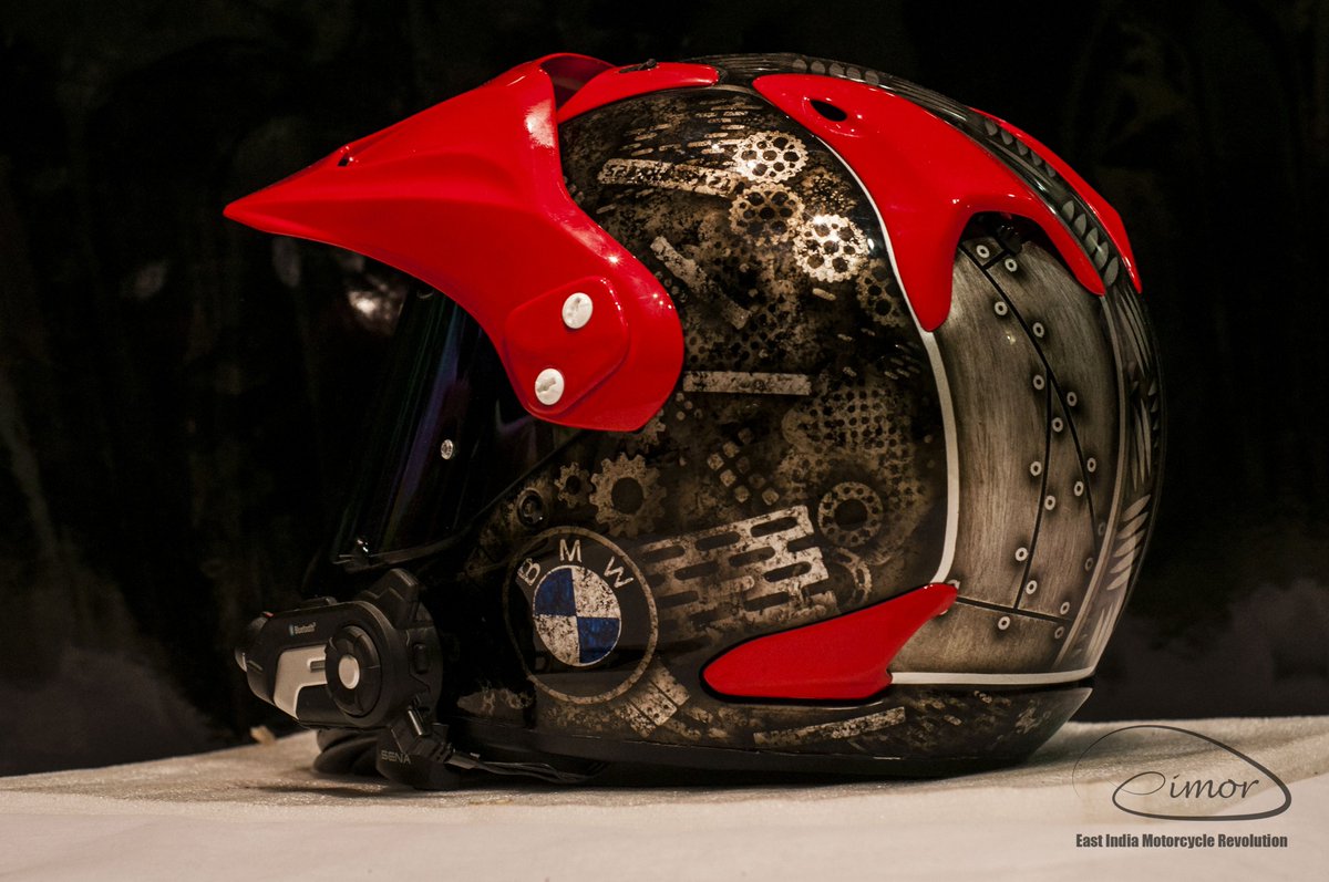 EimorCustoms's tweet photo. ~ BMW GS 1200 ~
Custom painted Helmet.
The concept was to have an Industrial- Automotive look without comprising the aesthetic of it.
#handpainted #makeinindia #bmwhelmet #Eimorcustoms #BMW #newcutomhelmets https://t.co/dWchOlbV14