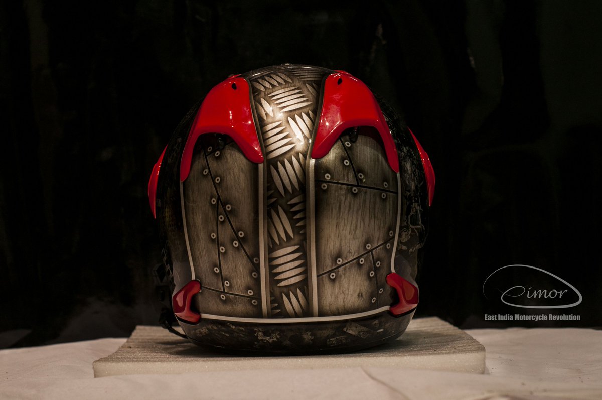 EimorCustoms's tweet photo. ~ BMW GS 1200 ~
Custom painted Helmet.
The concept was to have an Industrial- Automotive look without comprising the aesthetic of it.
#handpainted #makeinindia #bmwhelmet #Eimorcustoms #BMW #newcutomhelmets https://t.co/dWchOlbV14