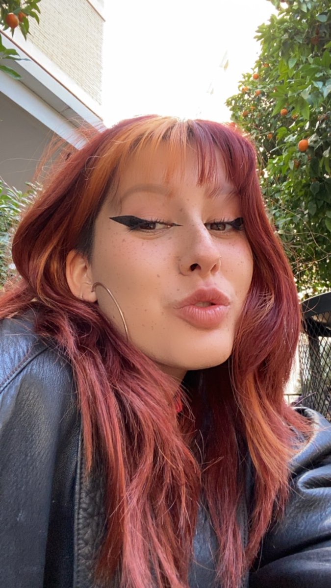 patri12blanco's tweet photo. un besito que hace mucho que no subo foto aquí 💋💋💋 https://t.co/unIsFv7hNL