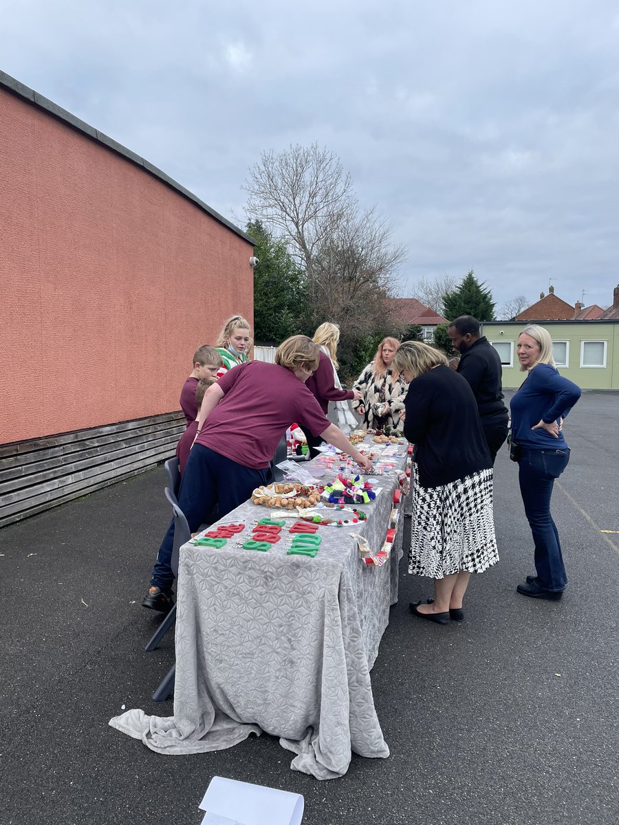 Wey Valley College tweet media