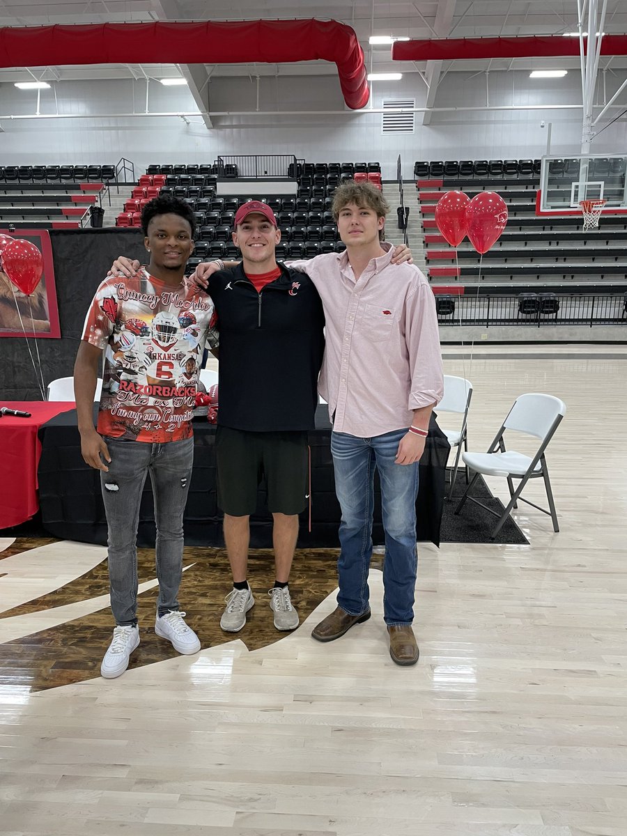 Big day in Clarendon! Congrats to my guys <a href="/QuinceyMcadoo/">Quincey 🖤</a> and @daxcourtney3_ signing with the Razorbacks today! Proud to have coached these two and I hope they have a bright future on The Hill! Once a Lion, Always a Lion!! #WooPig
