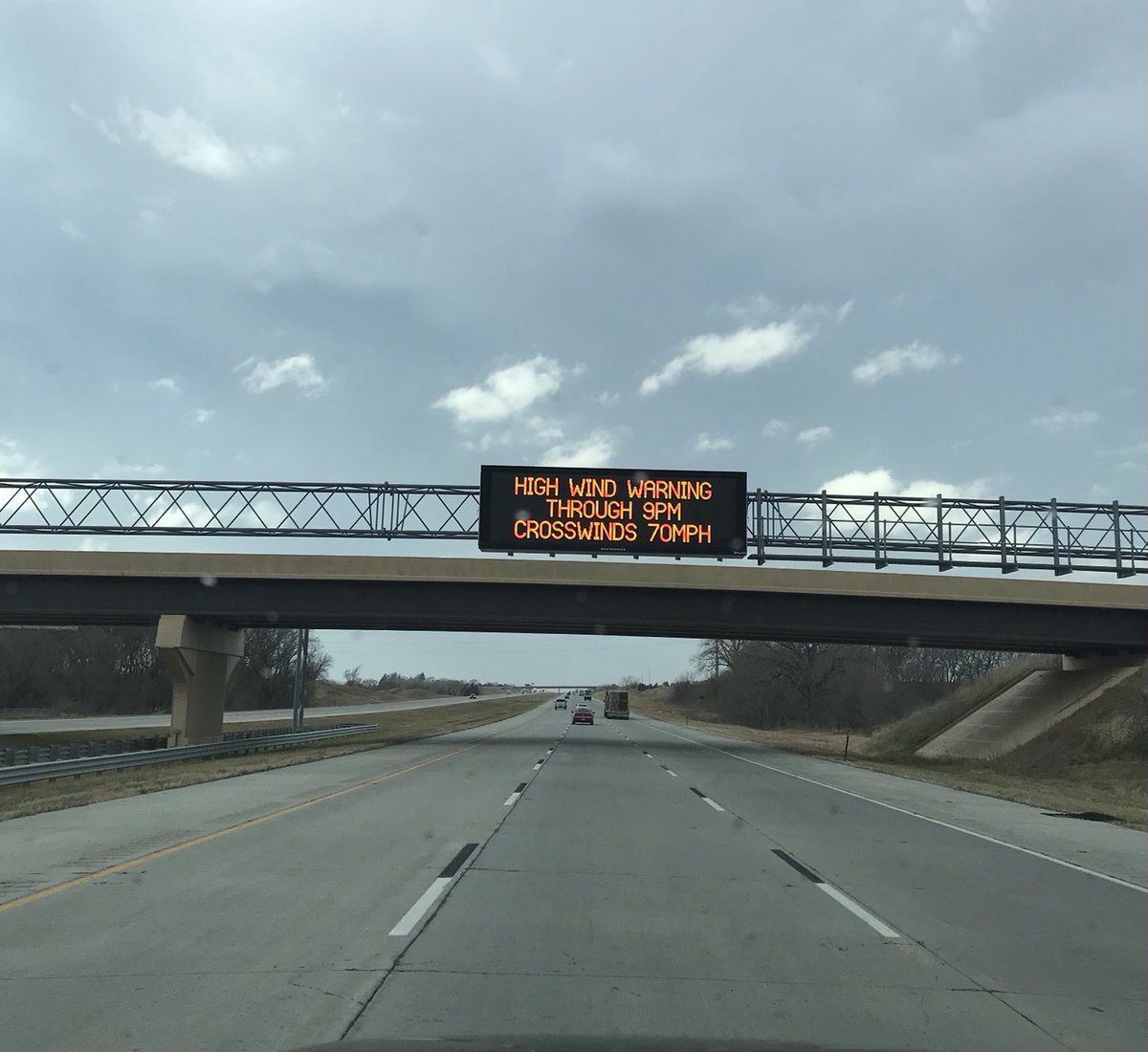 CrashNBurn_14's tweet photo. Took this just outside Lincoln NE if it heads towards MN LOOK OUT #SkyAware โฆ@ian_leonardโฉ #chinstrap https://t.co/1kGwNEdpiC