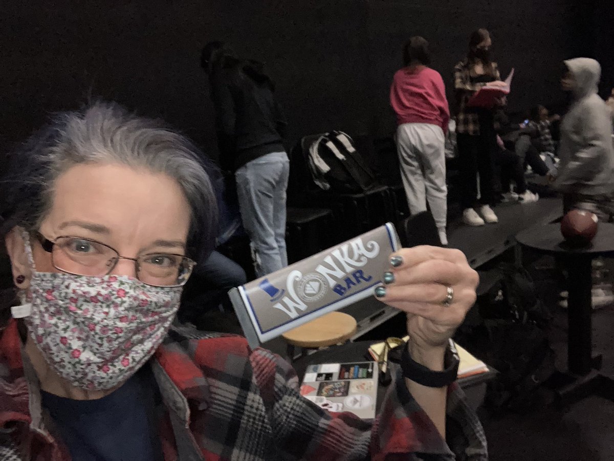 r_s_walker's tweet photo. No golden ticket, but @meteavalley is still showing #unity and having fun! #204unityday @CandyMichelli #theaterclass #candy #coolstudents 😎 https://t.co/ooXHWHYyqN