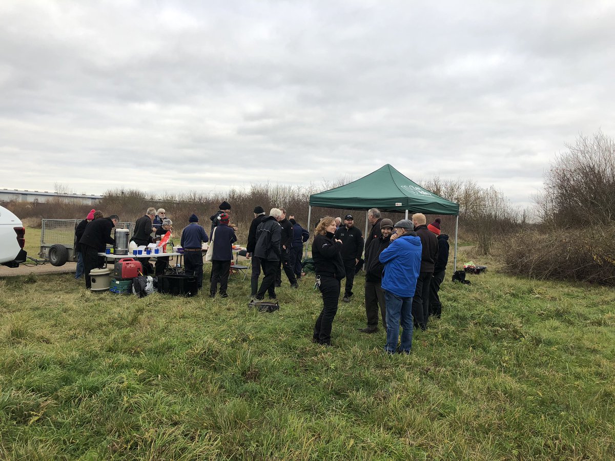 lhyde2017's tweet photo. #volunteering @LeeValleyPark #Christmas task - thanks to all volunteers this year itโs been fun see you in 2022! https://t.co/yEWTAkuK3L