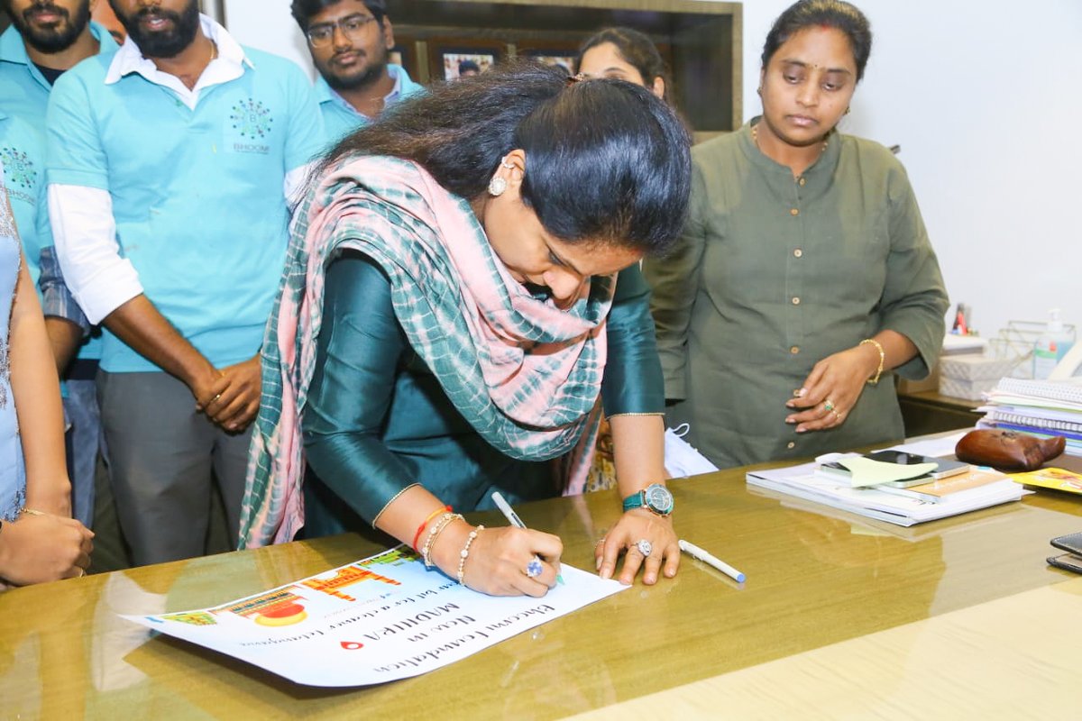 BhoomiFoundatio's tweet photo. It's such an honour to celebrate the launch of Bhoomi Foundation's "3rd Chapter" at Madhira with Kavitha Kalvakuntla Garu @RaoKavitha. Thank you for supporting our initiative from the beginning. We wish to achieve our goal #SwachhTelangana very soon with your guidance &amp; support https://t.co/FTgltJ3Hsq