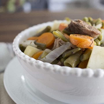 SEMI_eNews's tweet photo. This slow cooker recipe is simple to make, delicious &amp; smells great while cooking! Find the recipe here: https://t.co/K7ItCFGz6O

Sign up for the Semi eNews:
https://t.co/XgpfkX6VI9 
#semienews #semichigan #slowcooker https://t.co/sAFta34Nlb