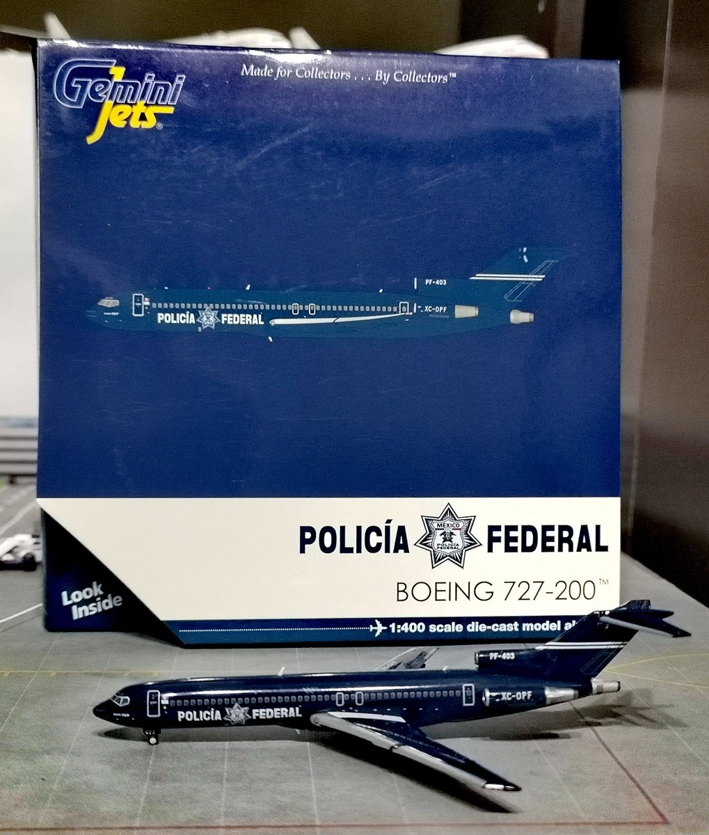 RJTT_747forever's tweet photo. 今月買ったダイキャストモデルです。

727は阿佐ヶ谷のクロスウィングで、それ以外は秋葉原のリバティで中古で購入しました。

727はメキシコの連邦警察😲
il-96は地味に探してました😇

中古とはいえ、ちょっと買い過ぎたな笑笑
#finnair
#airfrance 
#B727
#il96 
#400scale
#geminijets
#Phoenix https://t.co/kqGMjAX2p2